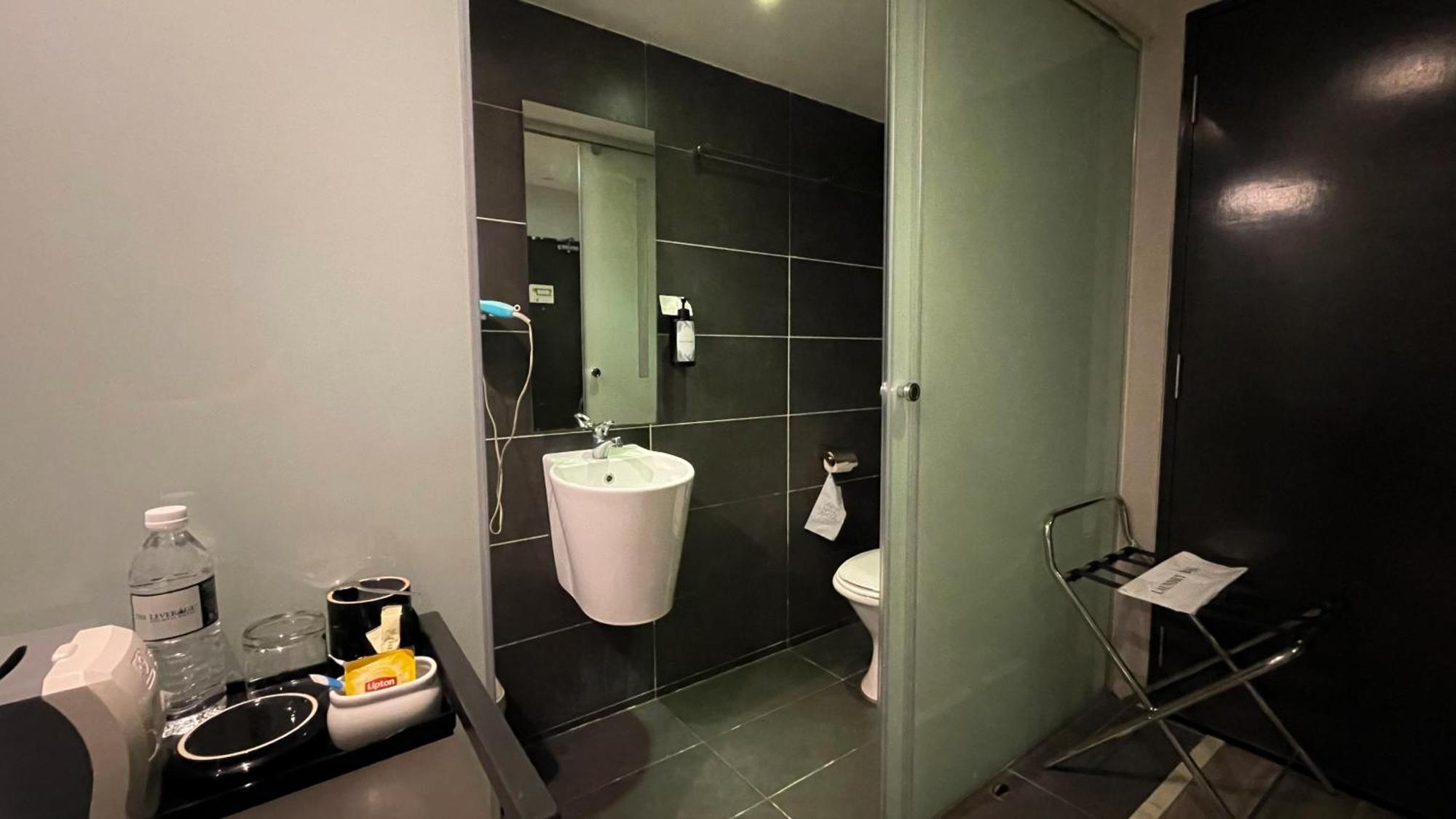 The Leverage Business Hotel - Раванг Экстерьер фото