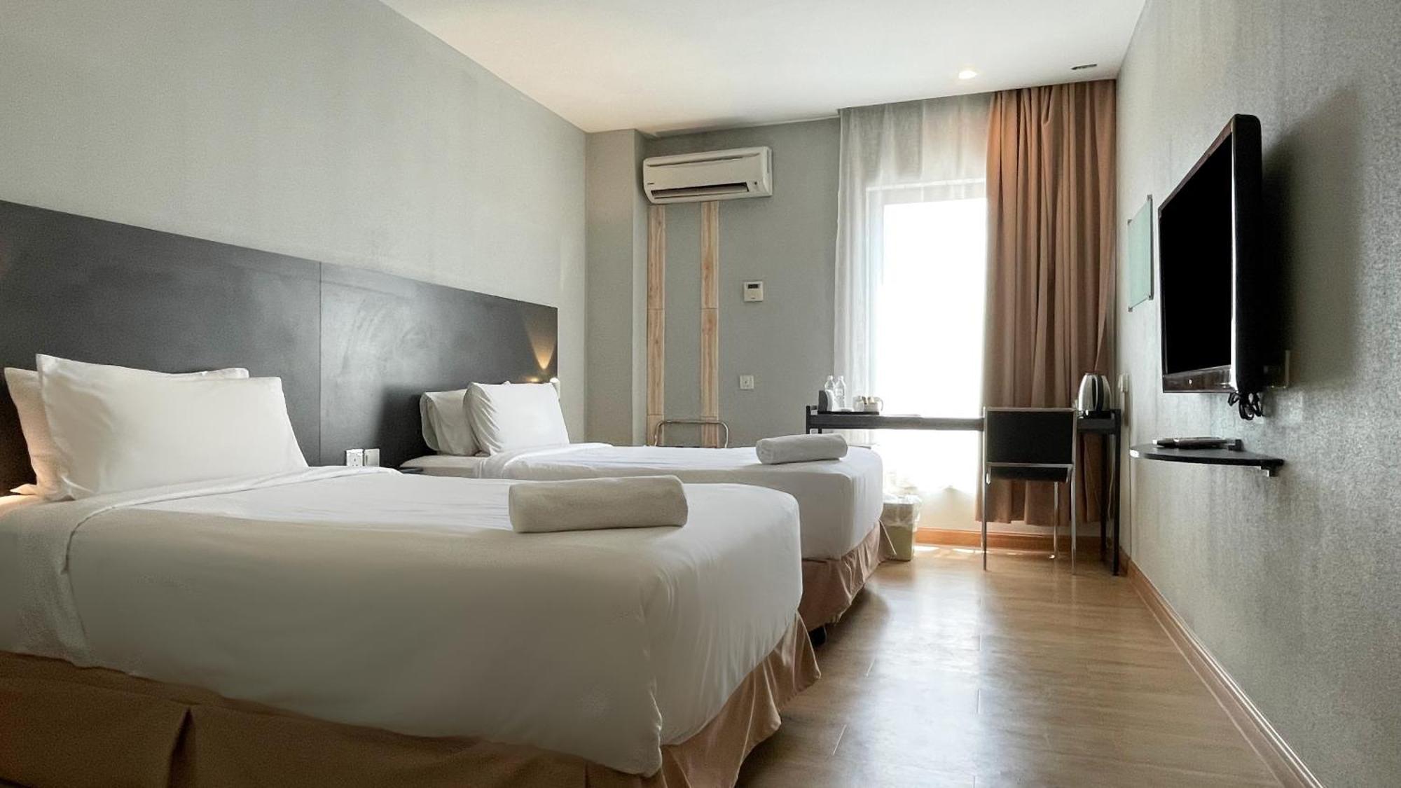 The Leverage Business Hotel - Раванг Экстерьер фото