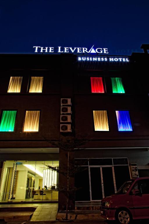 The Leverage Business Hotel - Раванг Экстерьер фото